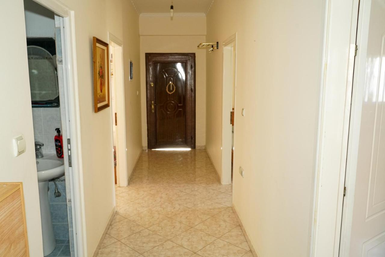Connie'S Apartments ซารานเดอ ภายนอก รูปภาพ